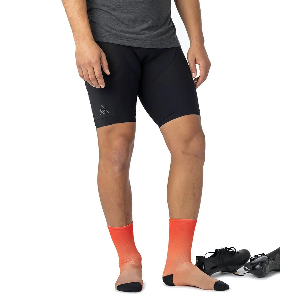 7Mesh Fading Light 7.5" Cycling Socks - Image 4