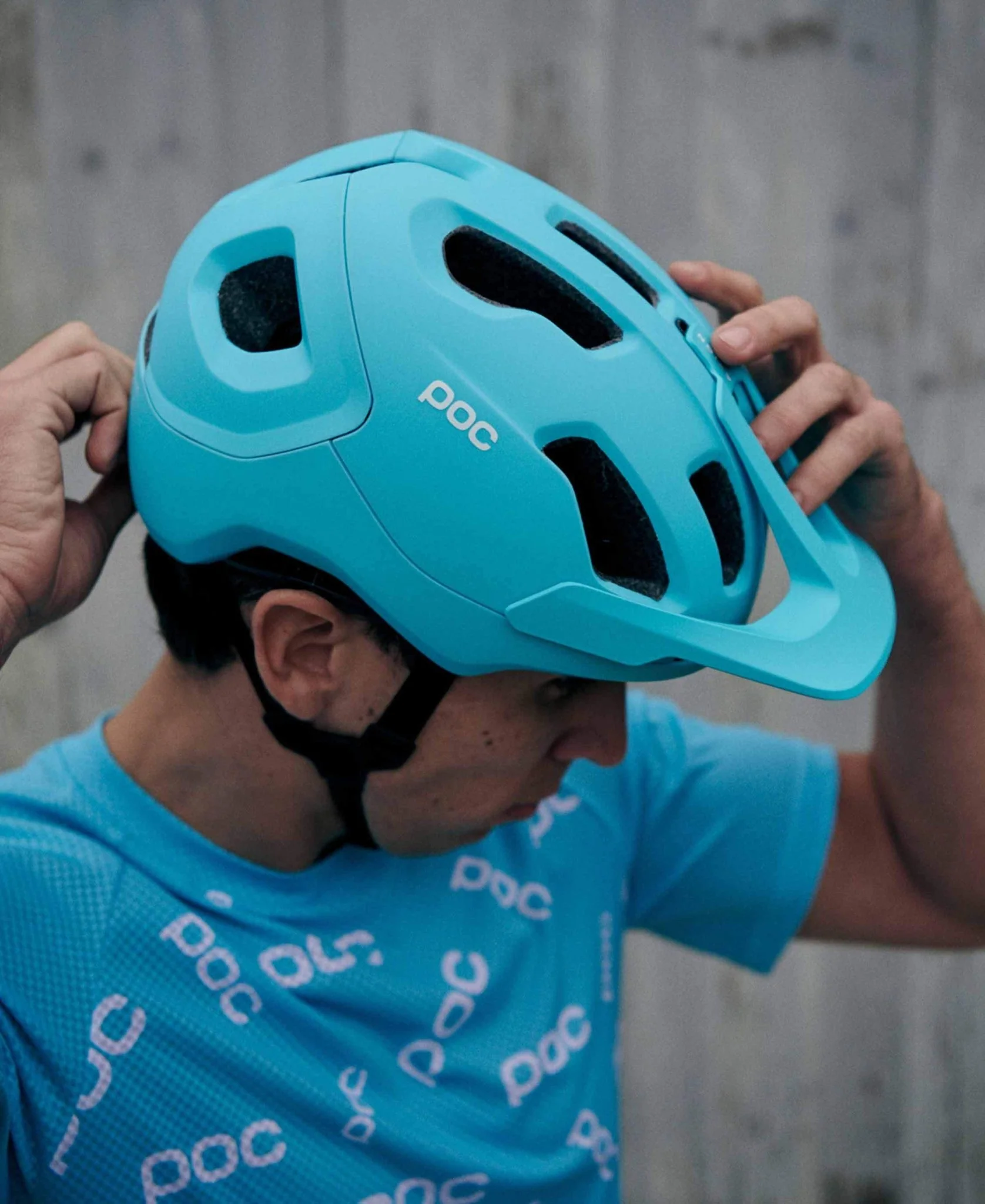 POC Axion Spin Helmet - Image 14