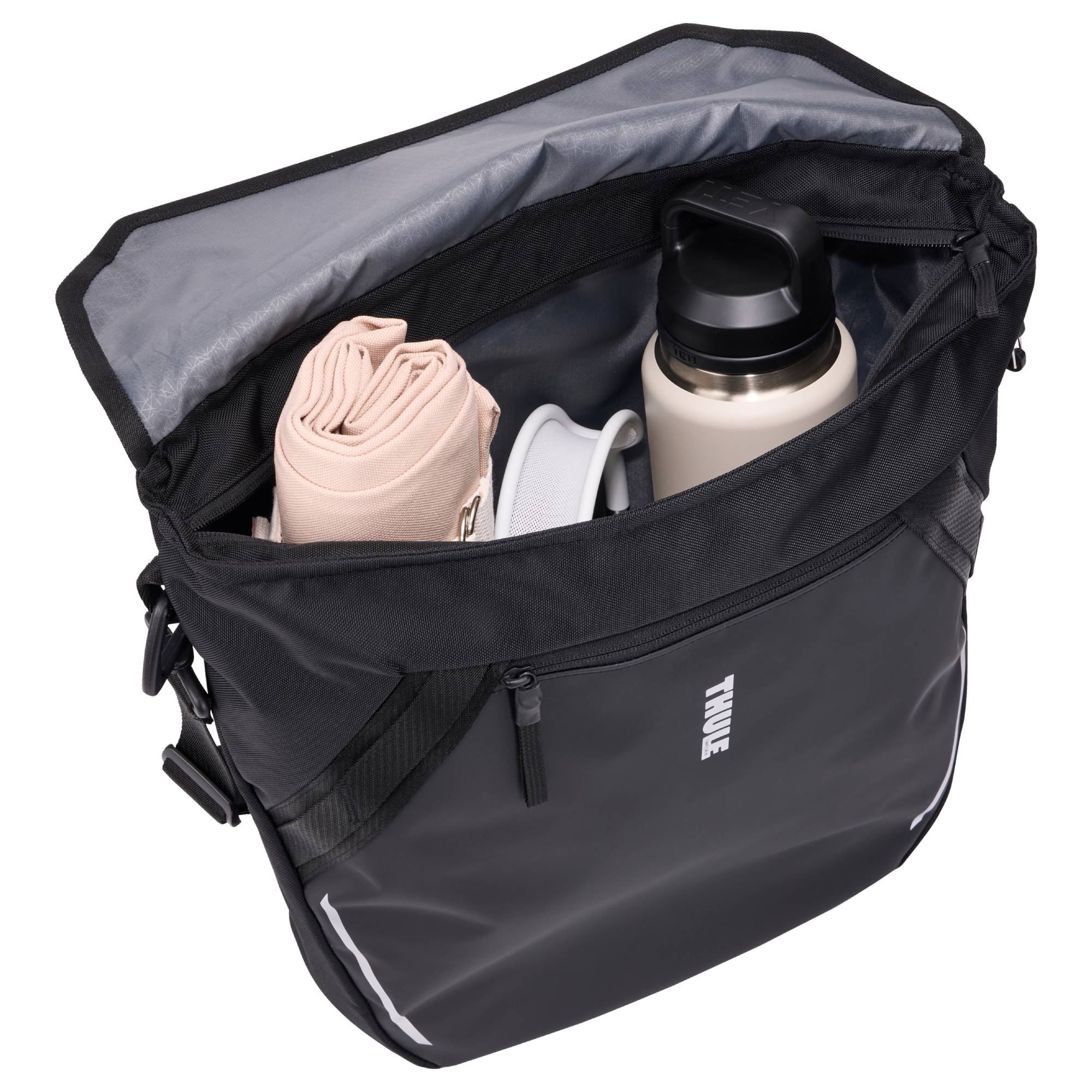 Thule Chasm Courier Bag - Image 5